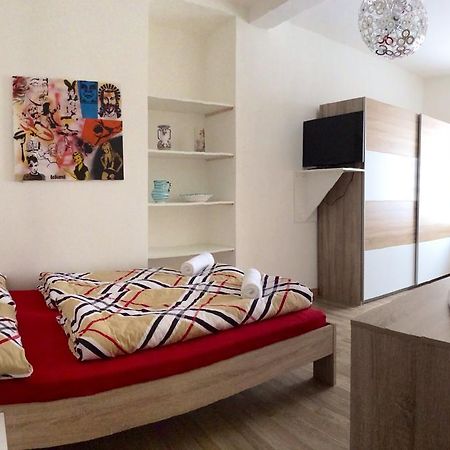ホテルローゼンガルテン ルームズ ボルツァーノ 部屋 写真